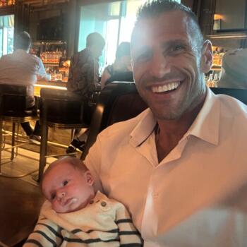 Babysitting job in Toronto: babysitting job Rob