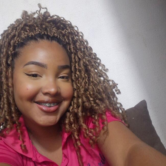 Babá em Salvador: Evelin