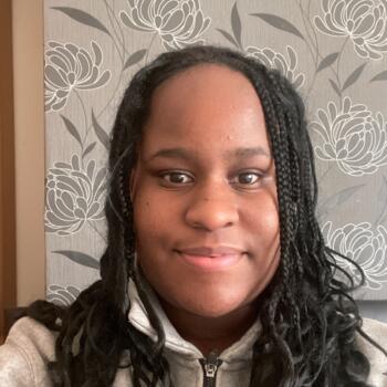 Babysitter Dagenham: Nesta