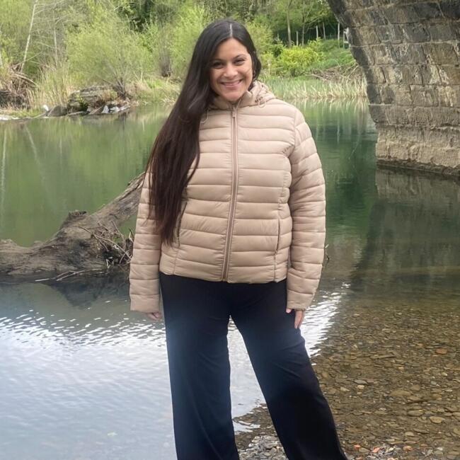 Canguro en Cestona: Evelin dominguez