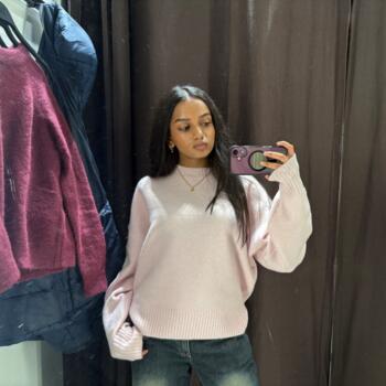Babysitter in Ashford: Aaradhana