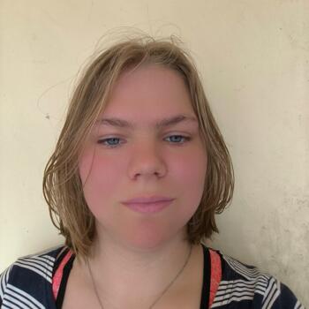 Babysitter in Méry-sur-Oise: Alyssa