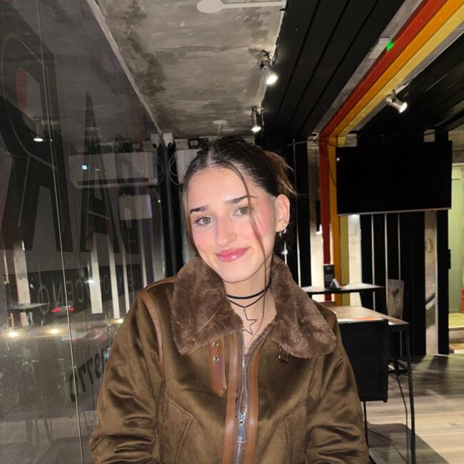 Babysitter in Córdoba: Brune