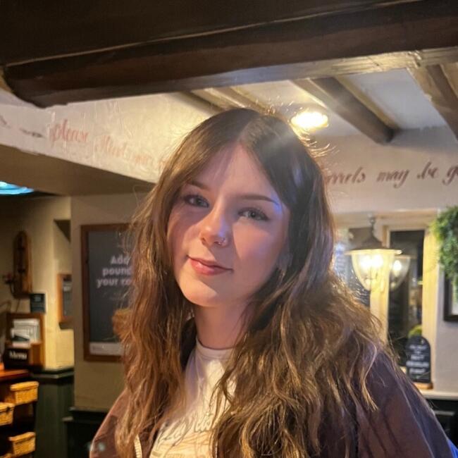 Babysitter in Bradford: Eve