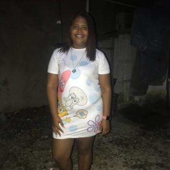 Babysitting job in Arecibo: babysitting job Ariela
