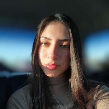 Niñera González Catán: Agustina Torres