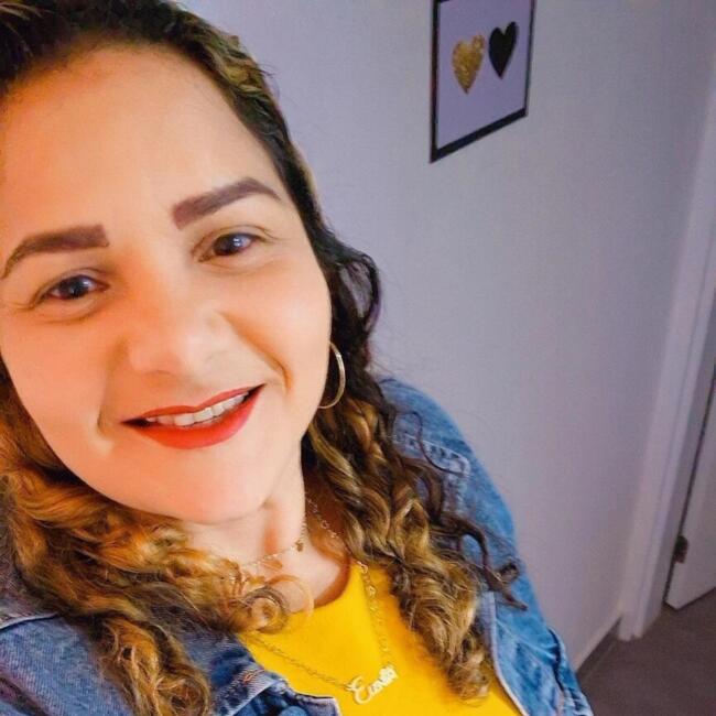 Babá em Camboriú: Elenyr