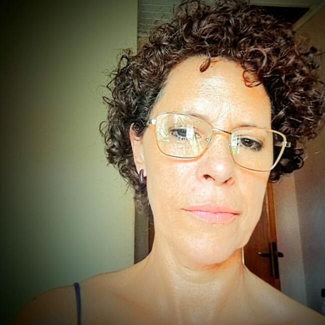 Babysitter in Gravataí: LENI