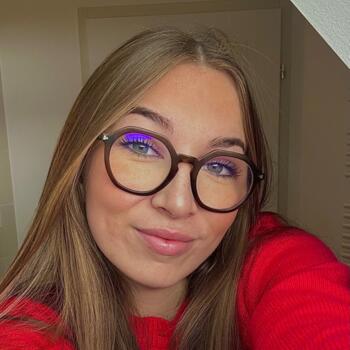 Babysitter in Montfort-sur-Meu: Léane