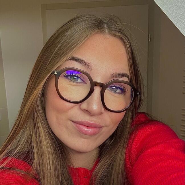 Babysitter in Montfort-sur-Meu: Léane