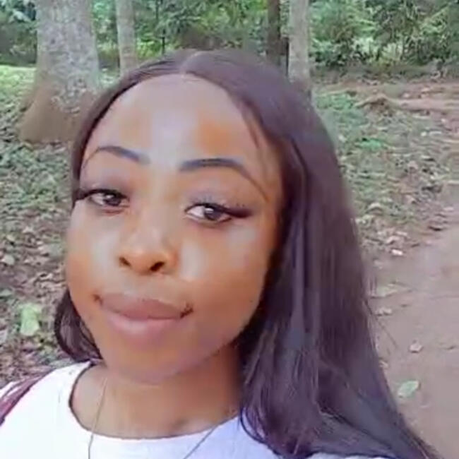 Babysitter in Benin City: Joy