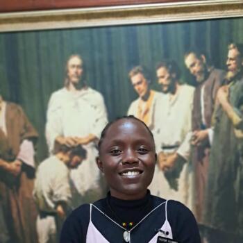 Babysitter Ruiru: Lovrean