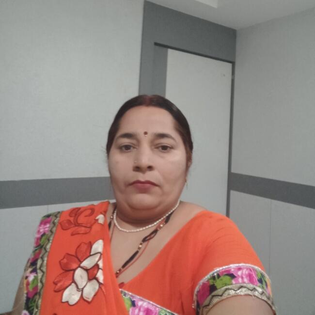 Nanny in Lucknow: MEENA