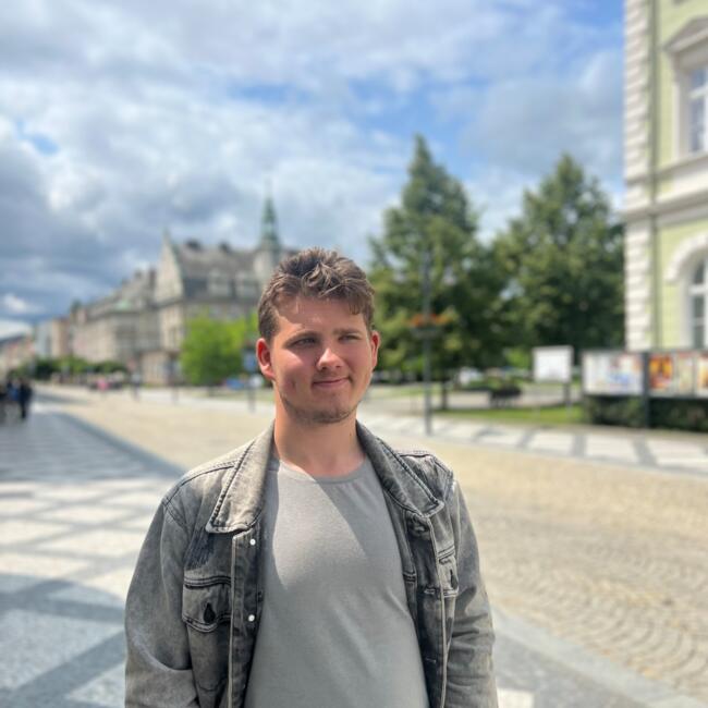 Babysitter in Brantice: Freddie