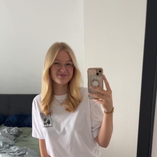 Oppas in Enter: Amber