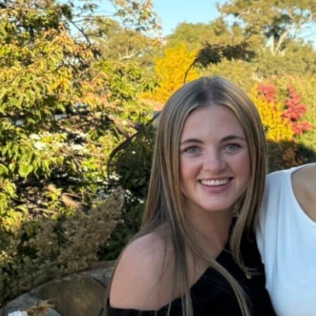 Babysitter in Canberra: Maggie