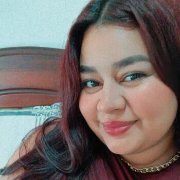 Babysitter in Ureña: Roxana