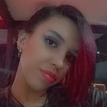 Babá em Petrópolis: Mayara
