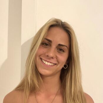 Babysitter in Almada: Maria