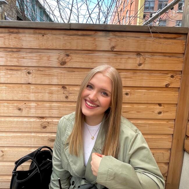 Babysitter in London: Amrei