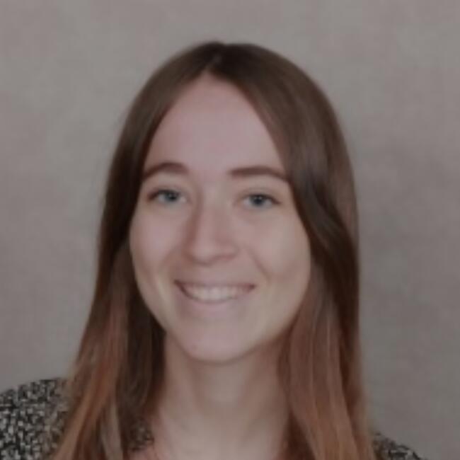 Babysitter in Rennes: Louann