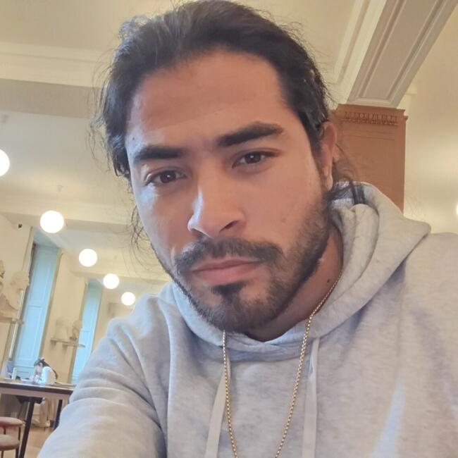 Babysitter in Annemasse: Christian