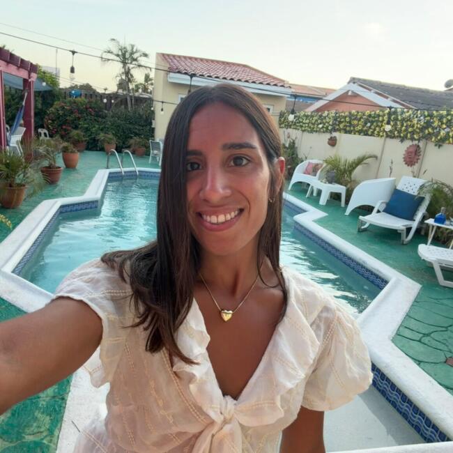 Canguro en Benidorm: Agustina Ines