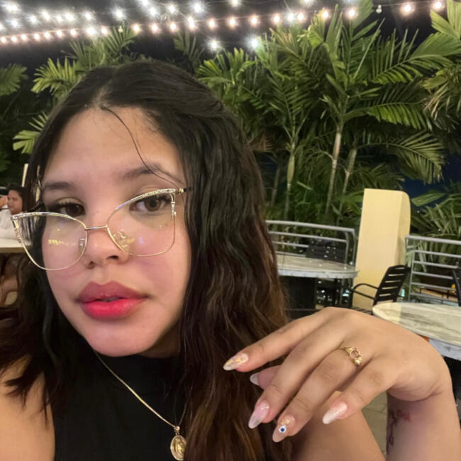 Babysitter in Callao: Oriana
