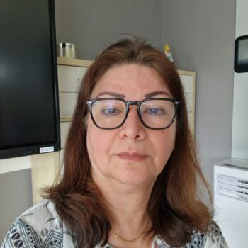 Babysitter Herstal: Narges