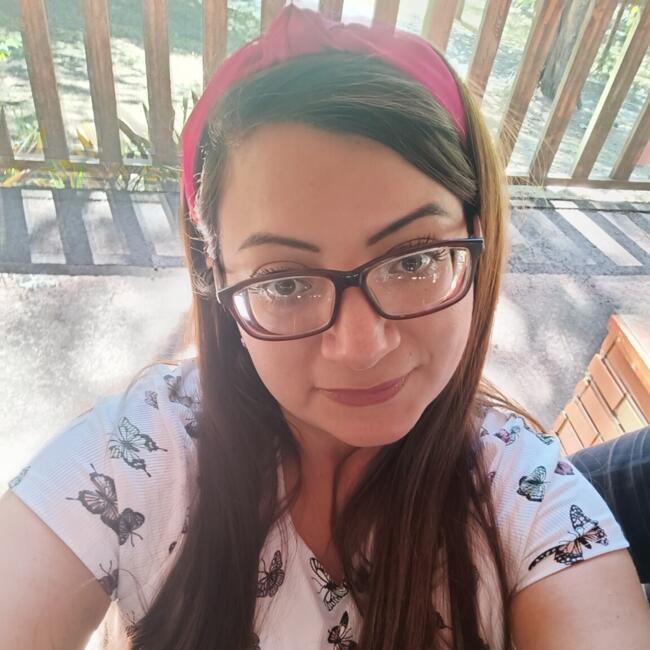 Babysitter in Heredia: Jennifer