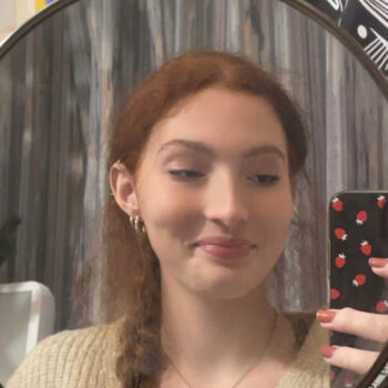 Babysitter in North Vancouver: Bailey