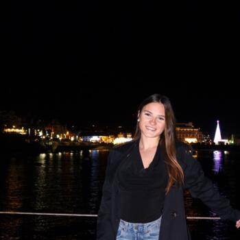 Babysitter in Sintra: Lucia