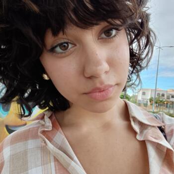 Babysitter in Albufeira: Estela