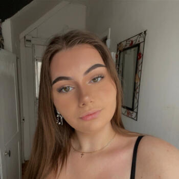 Babysitter in Waziers: Louna