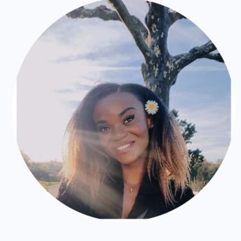 Babysitter in Muri bei Bern: Naomi