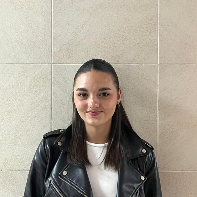 Babysitter in Madrid: Maria Esperanza