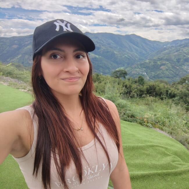 Babysitter in Chandolas: Johana