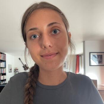 Babysitter in Levallois-Perret: Lisa