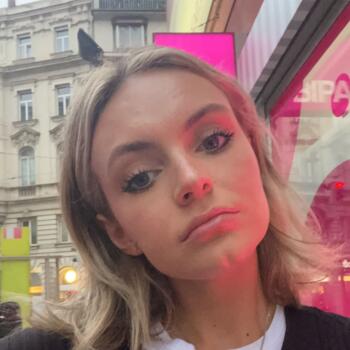 Babysitter in Wien: Emily