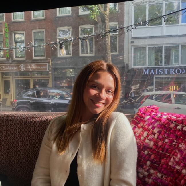 Babysitter in The Hague: Anaísa Cerqueira