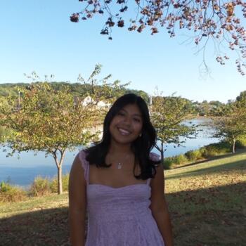 Babysitter in Ashburn: Christell