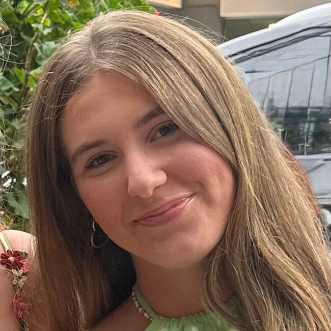 Babysitter in Central Coast: Portia