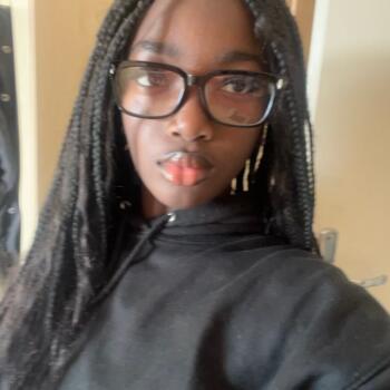 Babysitter in Birmingham: Jenell