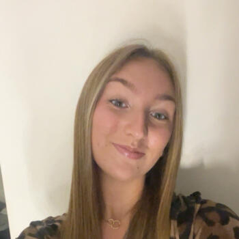 Babysitter in Caen: Agathe