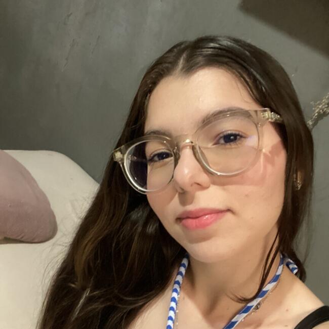 Babysitter in Campo Grande: Viviane