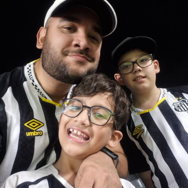 Emprego de babá em Camboriú: Rafael