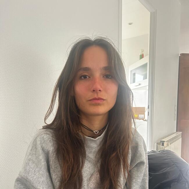 Babysitter in Marseille: Charlotte