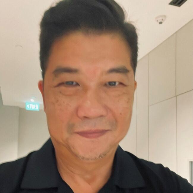 Babysitting job in Singapore: Joe