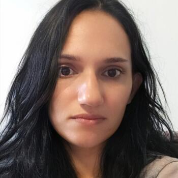 Babysitter in Pato Branco: Juliana