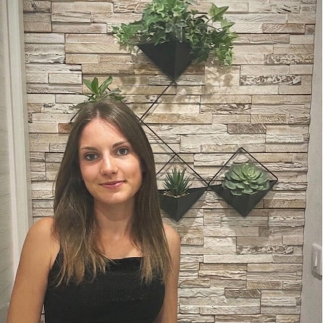 Babysitter in Montrond-les-Bains: Sarah